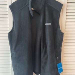 Men’s Columbia fleece vest